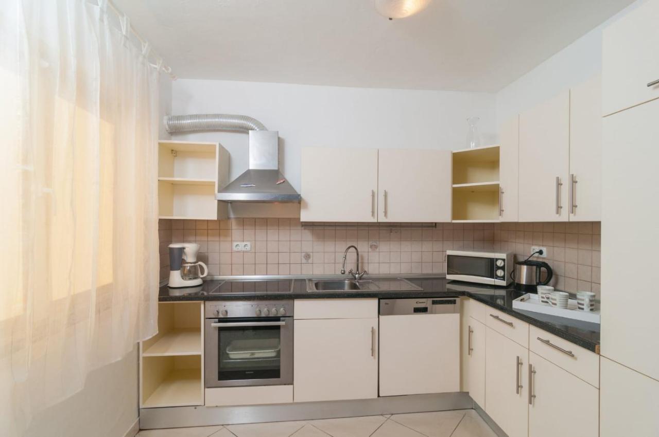 Apartment Stipic Оміш Екстер'єр фото
