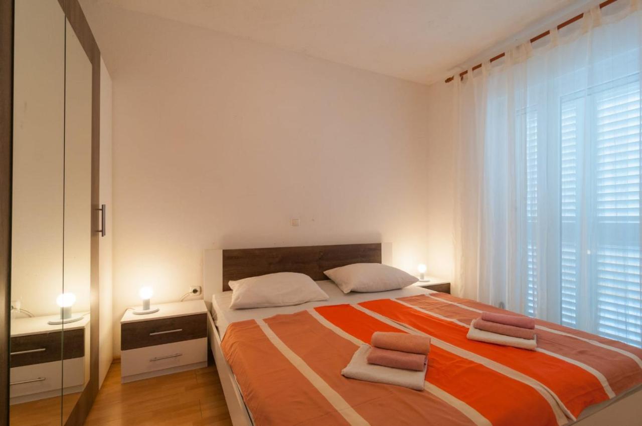 Apartment Stipic Оміш Екстер'єр фото